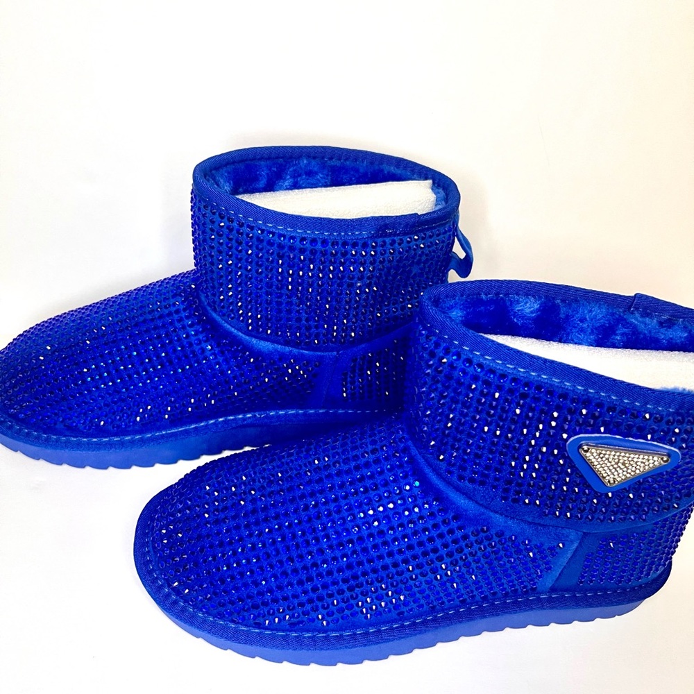 NWT Blue Rhinestone Embellished Fuzzy Boots w/ Silver Emblem & Faux Fur
